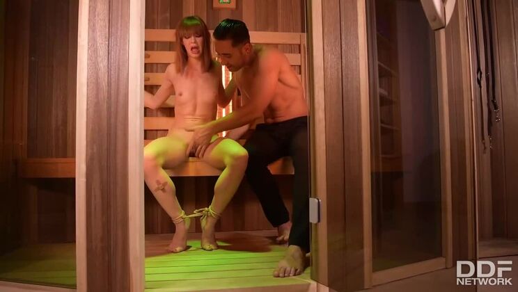 Steamy shower anal with Alexa Nova