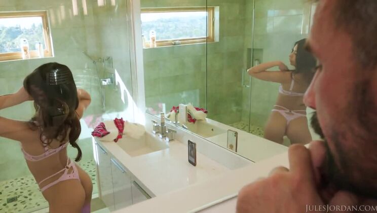 Xxlayna Marie Can't Resist Manuel's Massive Cock