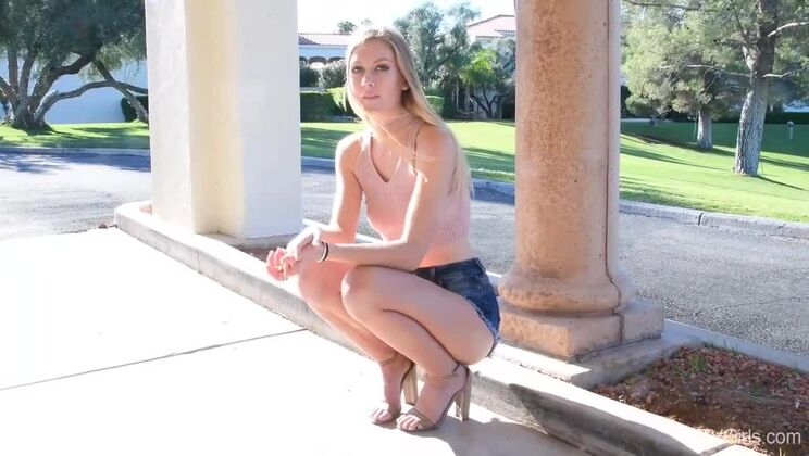 Hot Young Jenni - Intense Squirt & Toy Play Voyeur