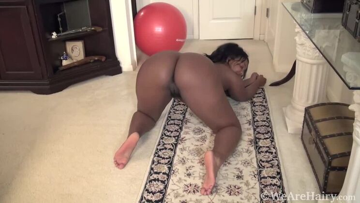 Big Tits Bobbie Rains Gets Naked & Plays with Herself