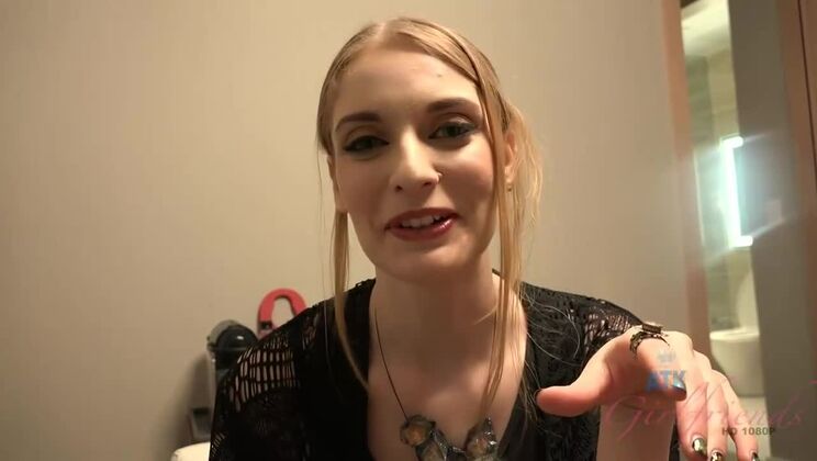 The Moment Ela Darling Gets a Creampie - POV