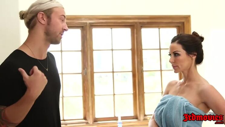 Milf Kendra Lust Gets Her Tits Fucked