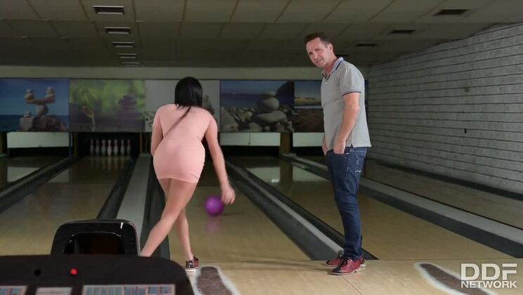 Double Penetration for Brunettes Nataly Gold & Anissa Kate - Hardcore Bowling Alley Sex