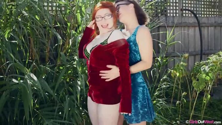 Rosie & Panda - Lesbian Hairy Outdoor Action