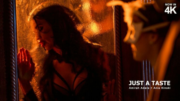 Short Hair Beauty Ania Kinski in Double Penetration Fun