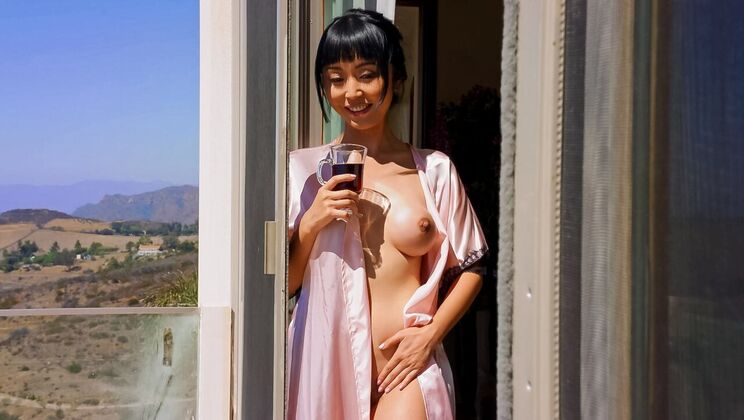 Voyeur Fun with Jax and Marica