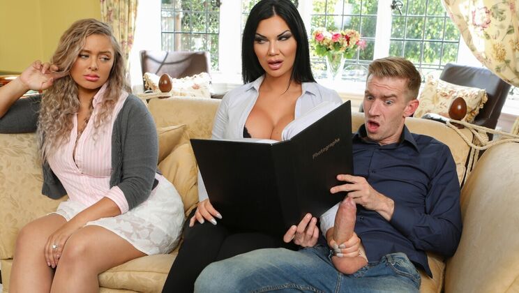 Anal Queen Jasmine Jae Takes It Deep From Danny D