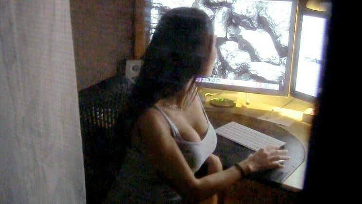 Vanessa Decker Hot Reverse Cowgirl