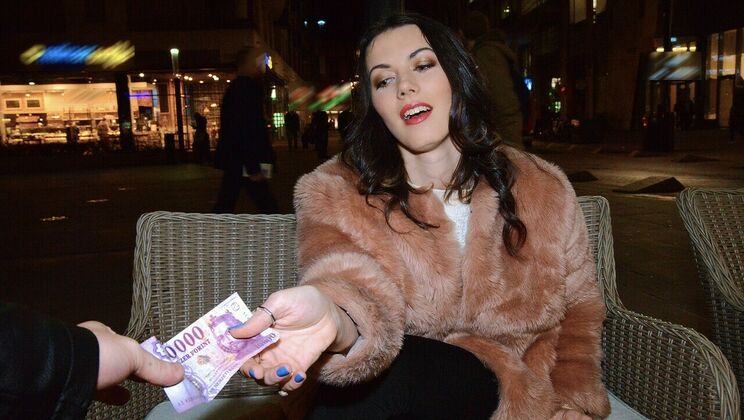 Sarah Highlight Doggystyle European Style