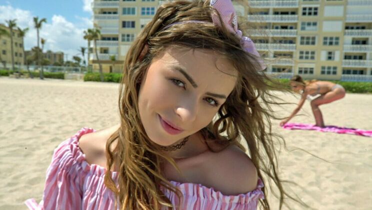 Ukulele Babe's Morning Lay