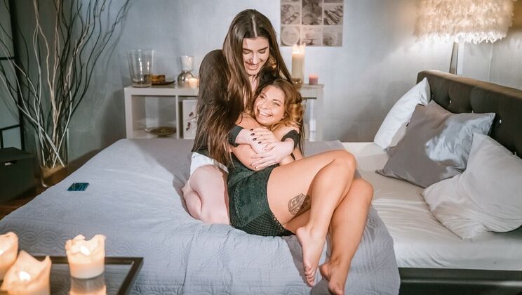 Tattooed Lesbians in Bedroom Passion