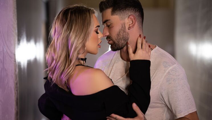 Quickie With A Blonde