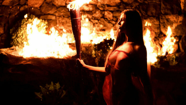 Anya Krey's Fiery Encounter with Maxmilian Dior