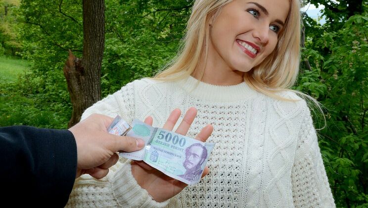 Blonde Teen Sex in Open Air