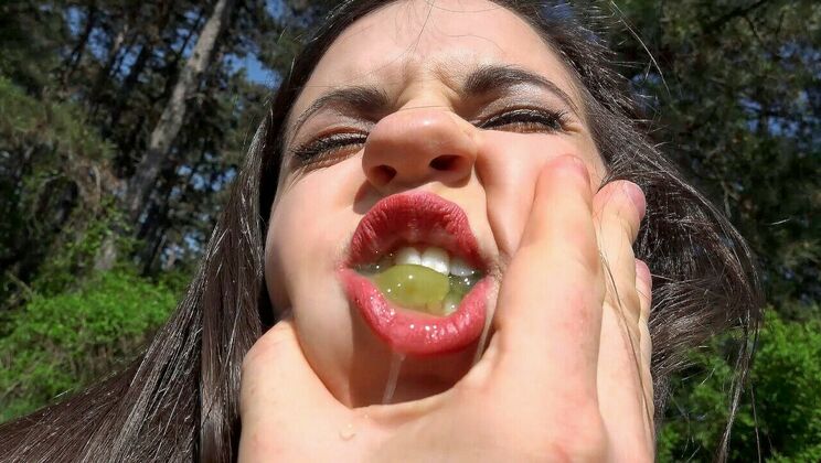 Big Boobs, No Bra: Nekane Sweet's Outdoor Fun