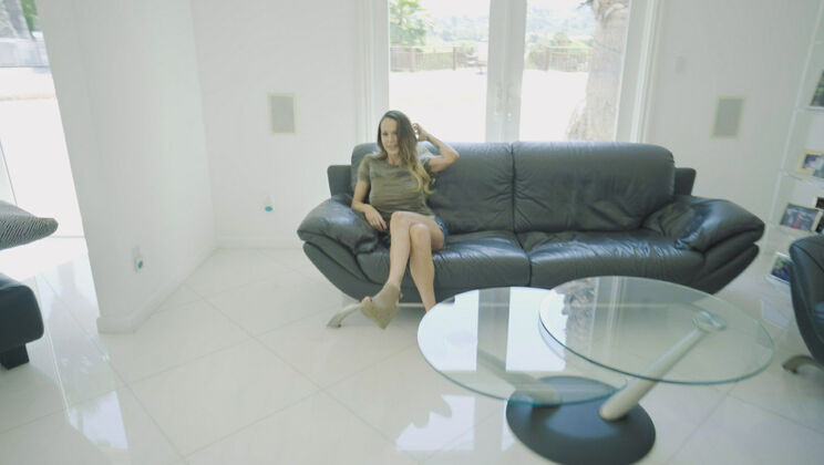  My Stepmom's Forbidden Desires Were Fulfilled 