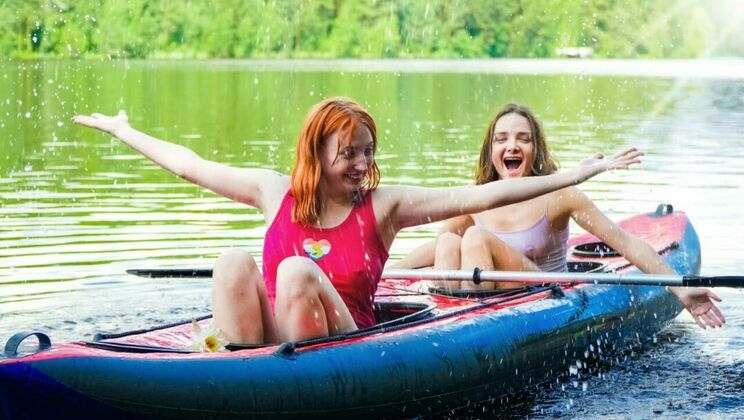  Natural Tits Babe Emma Korti Kayaks 