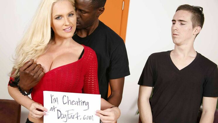 Cougar Alena Croft in Threesome with Facial
