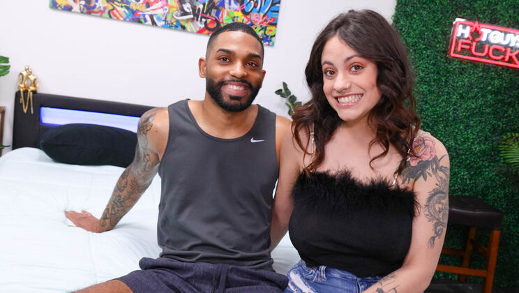 Melody Foxx Loves James Harp's Athletic Physique