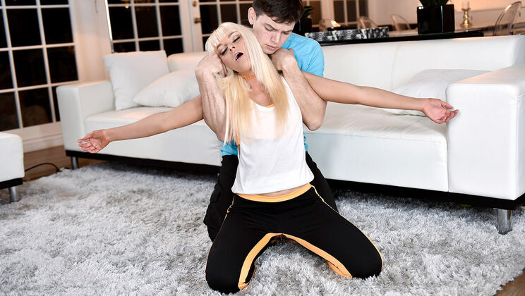 Training a MILF in Blowjob