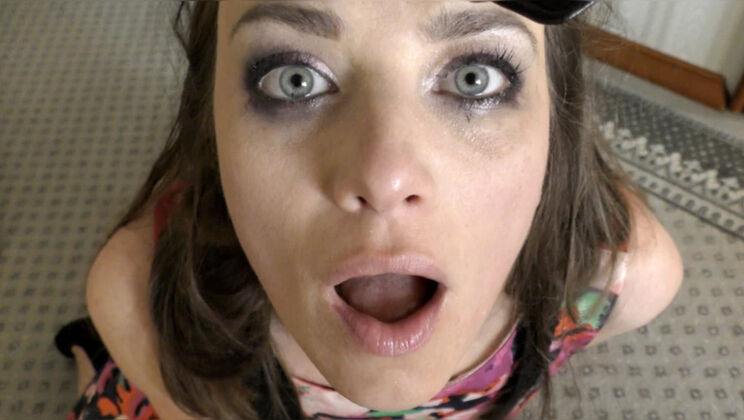 Nena Sytnyy's Big Tits Get Slapped