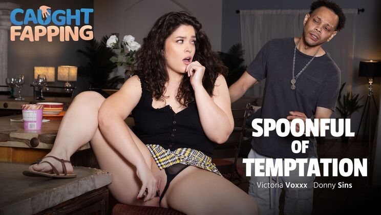 Tempting Big Ass Brunette Gets Naughty