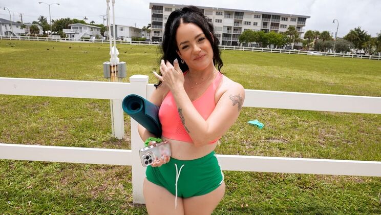 Girl Has an Ass to Love