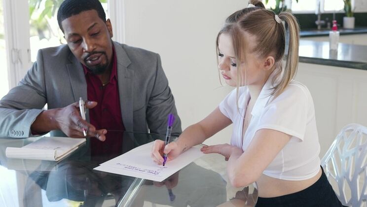 Isiah Maxwell Fucks Coco Lovelock in Sneakers