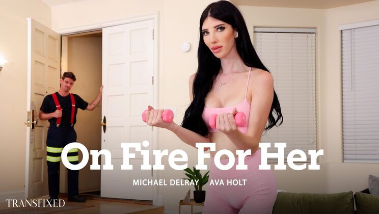 DelRay's Hot Encounter with Ava