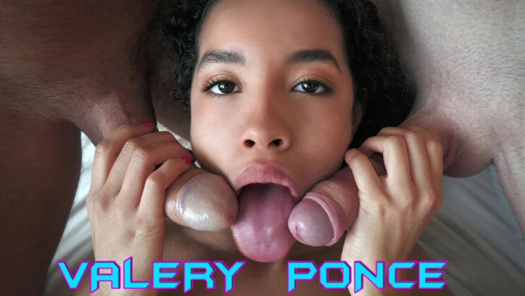 So adorable: Valery Ponce in Wunf 444