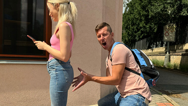 Nick Ross Takes On Isabella De Laa And Rika Fane Outdoors