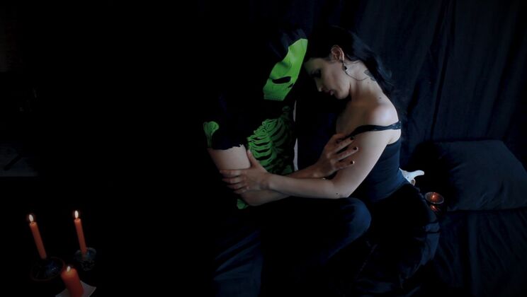 Halloween Special Anneke Sade Fluid Bonded Cum