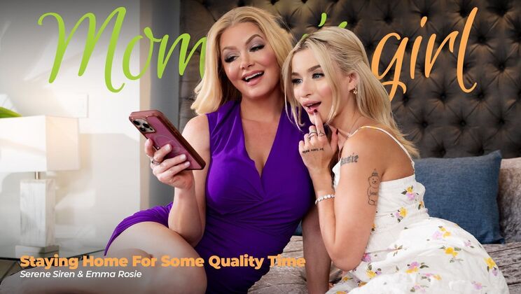 Old and Young Lesbians Try Fisting at Home