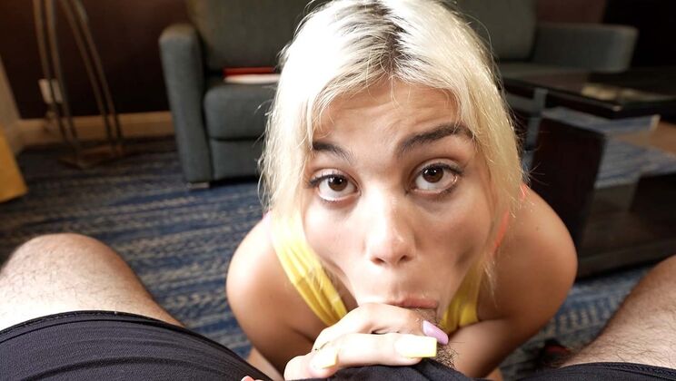 Lilith Grace Hotel Blowjob and Cum on Shaved Pussy